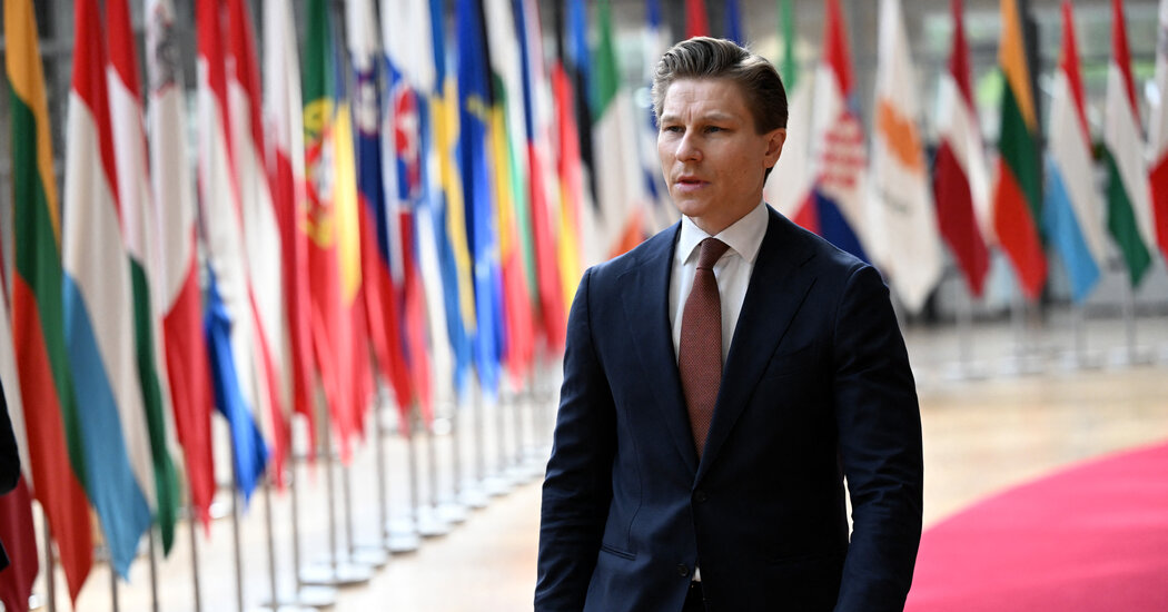 Finland Lifts a Nuclear Weapons Ban, Eyeing an Uncertain World