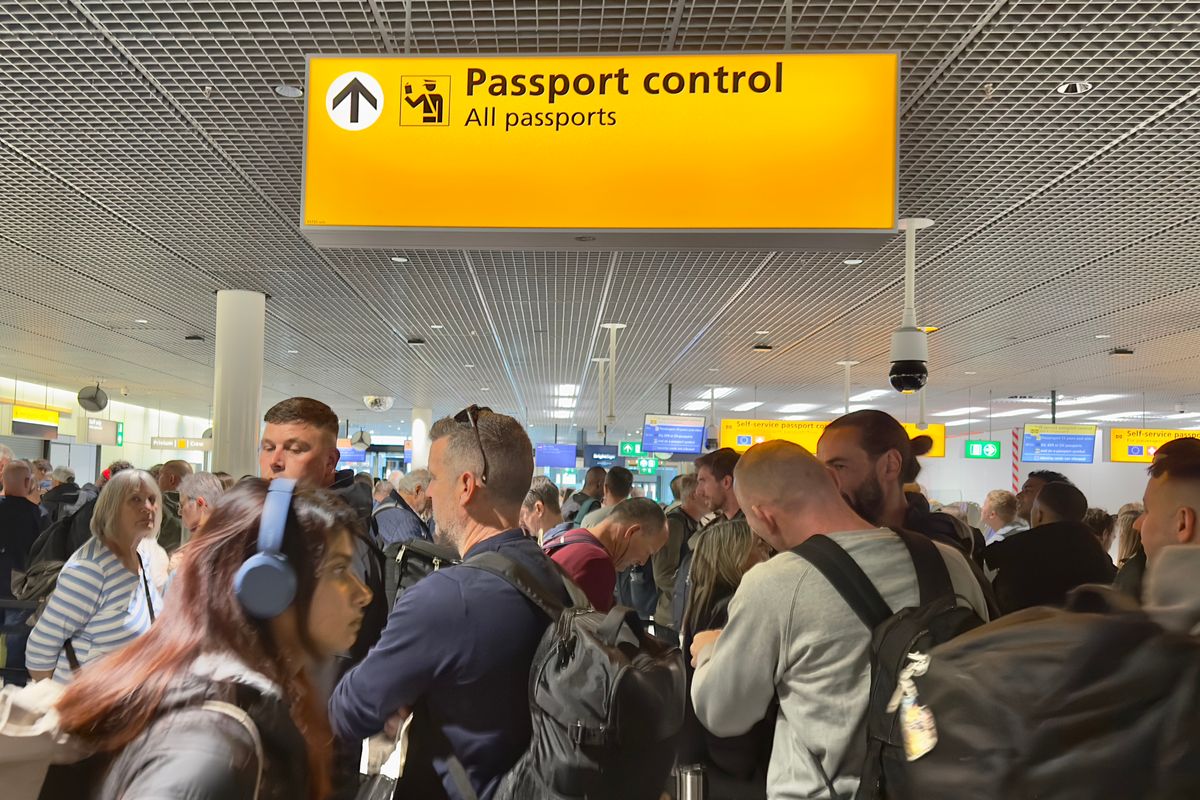Airport lines