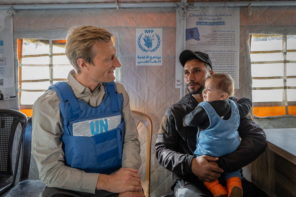 World Food Programme Deputy Executive Director Carl Skau visits the Falastin camp nutrition site, operated by WFP cooperating partner Ard el Insan, during a joint mission with UNICEF Deputy Executive Director Ted Chaiban in Gaza City, January 20, 2026 in this handout picture obtained by Reuters on June 2, 2026.