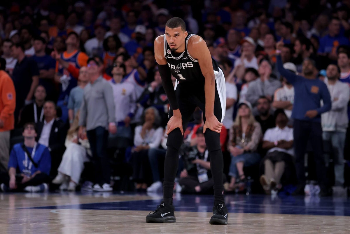 Spurs’ Game 4 collapse has a silver lining: A chance to grow from their mistakes