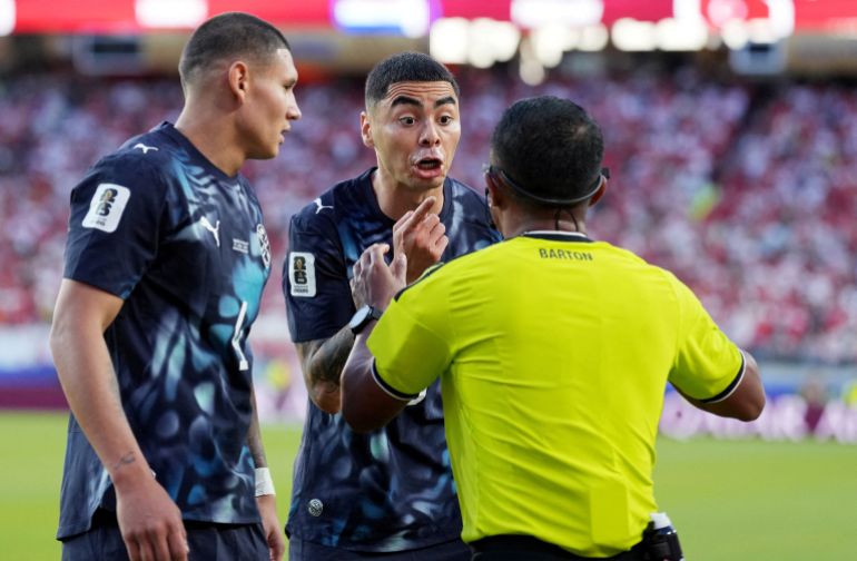 Soccer Football - FIFA World Cup 2026 - Group D - Turkey v Paraguay - San Francisco Bay Area Stadium, Santa Clara, California, U.S. - June 19, 2026 Paraguay's Miguel Almiron argues with referee Ivan Barton IMAGN IMAGES via Reuters/Darren Yamashita TPX IMAGES OF THE DAY