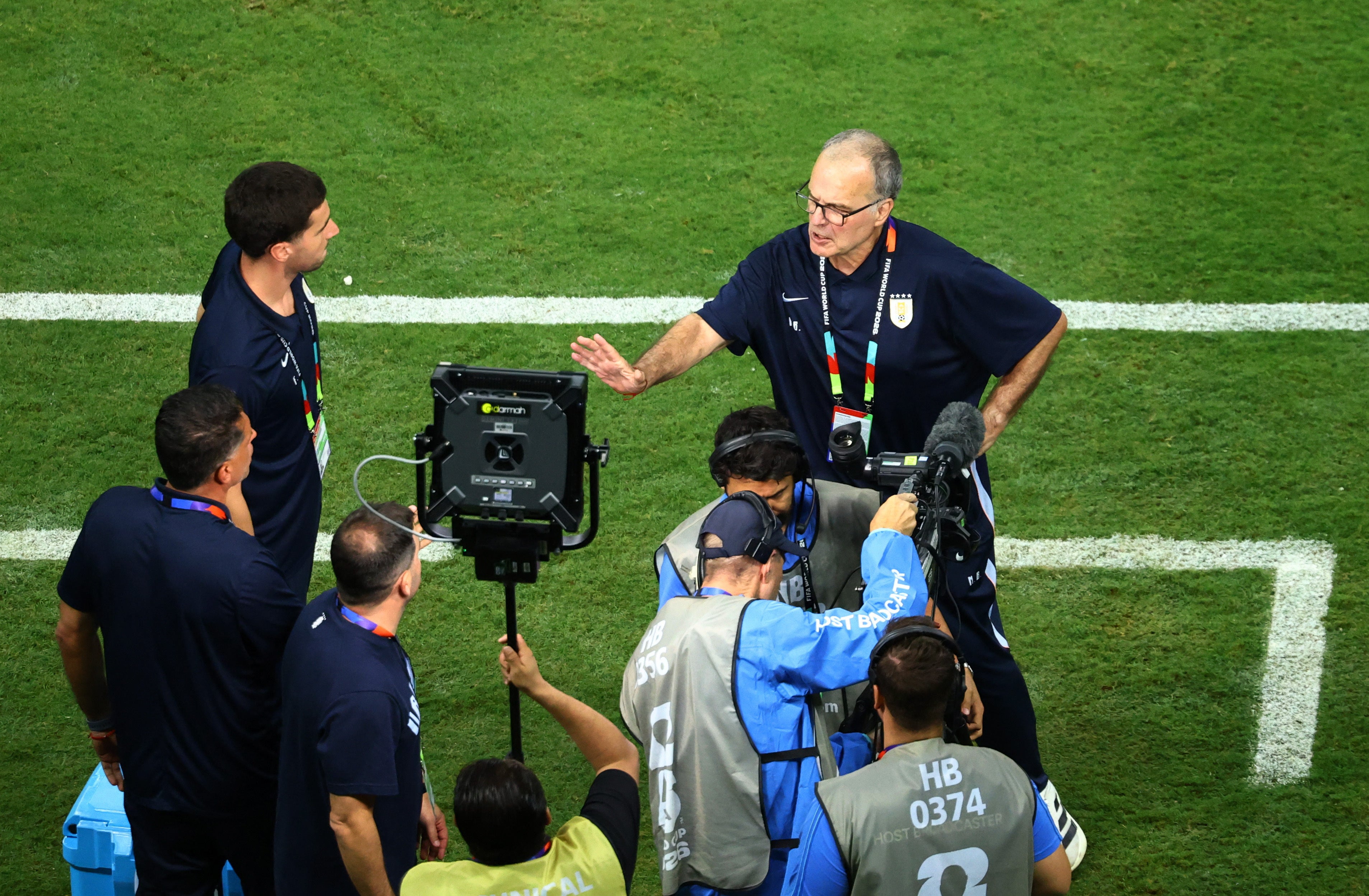 Marcelo Bielsa delivers a crazy interview after Uruguay’s elimination