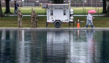 Workers put fence up around Reflecting Pool as Trump’s renovation chaos deepens