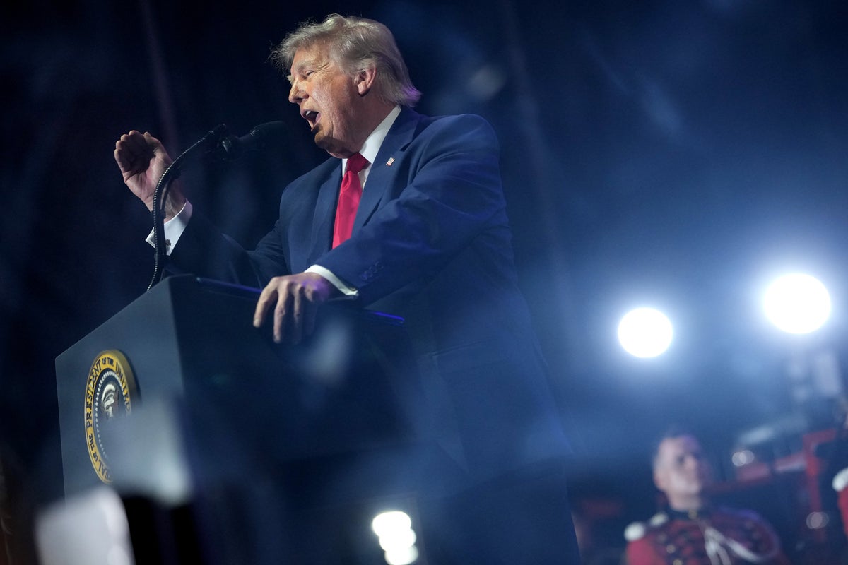 Trump boasts about crowd size and claims 45,000 people attended State Fair speech – with no evidence