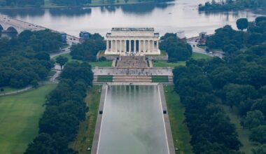 Device installed to help keep Trump’s Reflecting Pool clear of algae was never used on a pool: report