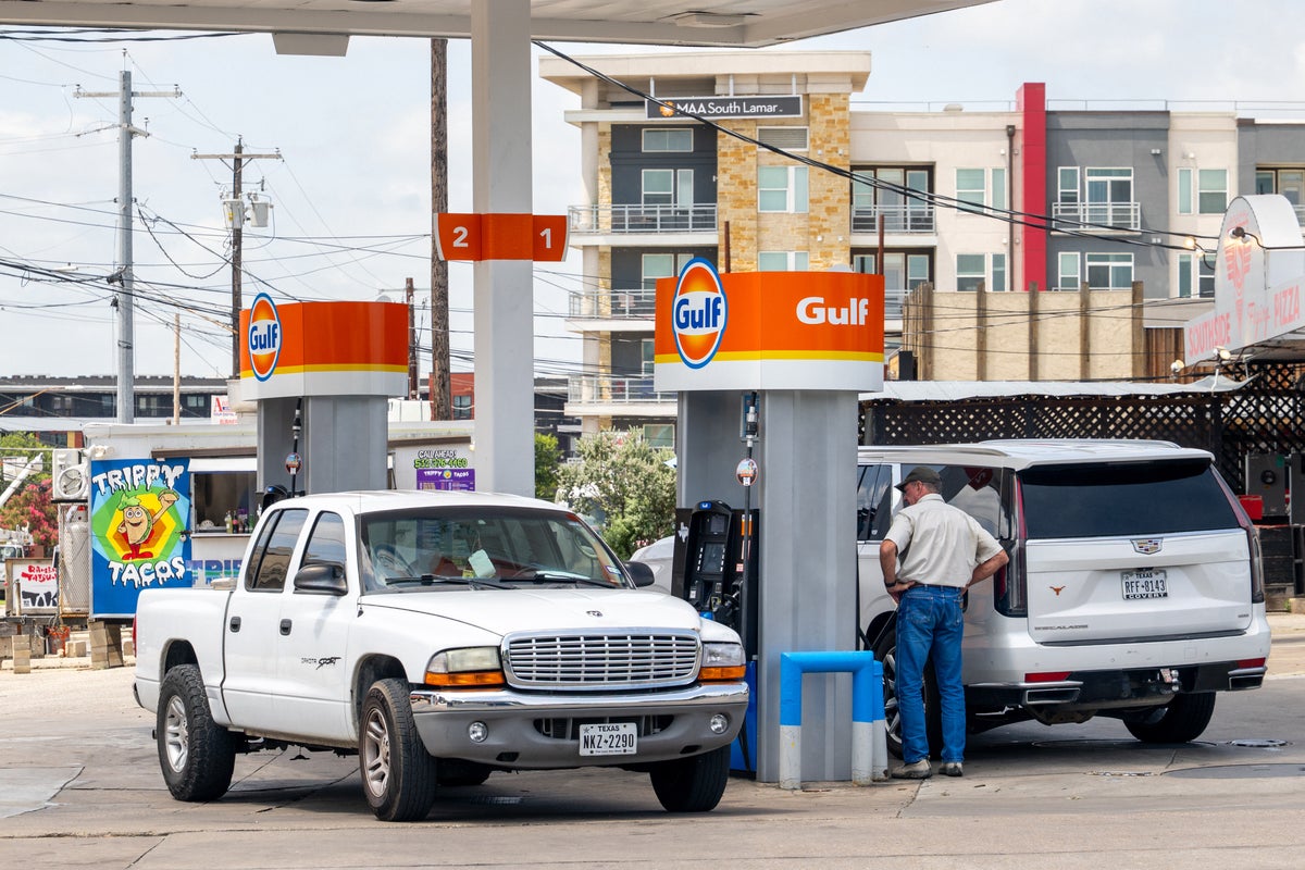 Trump again demands gas retailers drop price after Iran war he started sent prices soaring