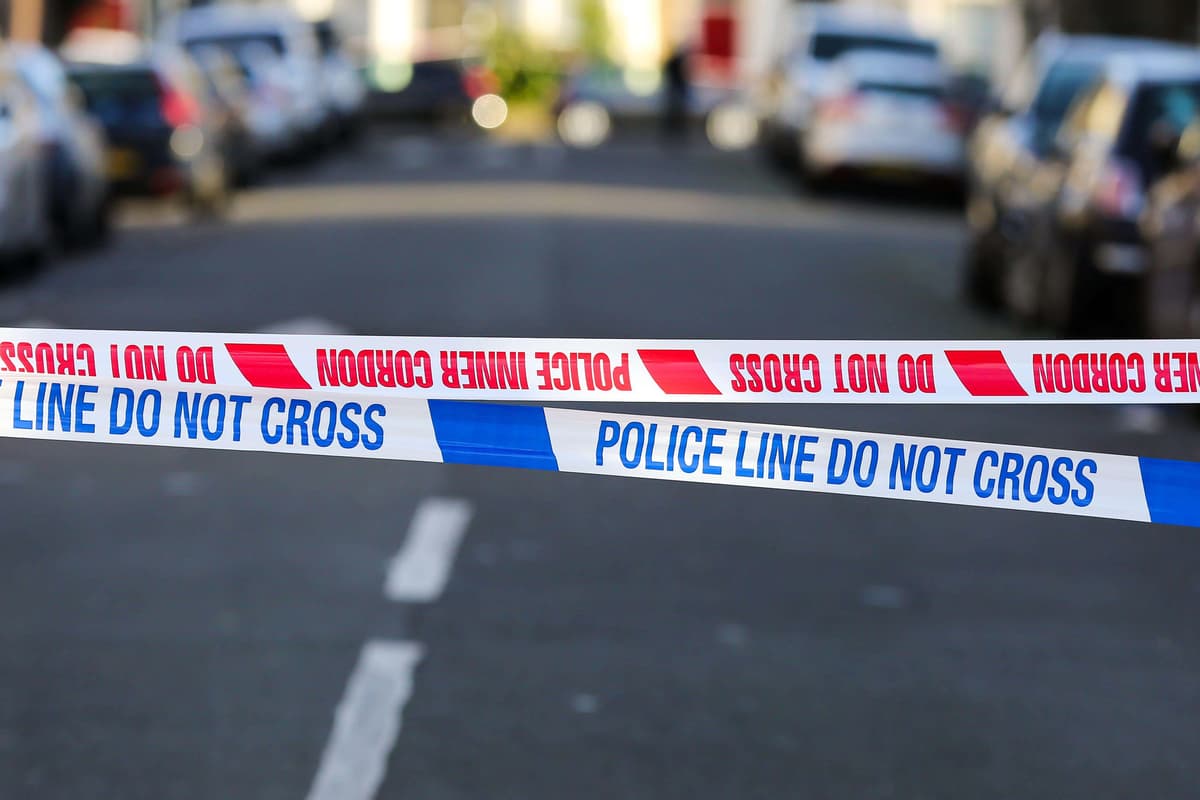 Murder probe launched as man, 35, dies in double stabbing in east London - London Evening Standard