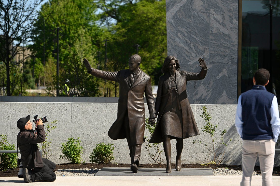 Statues of Barack Obama and Michelle Obama