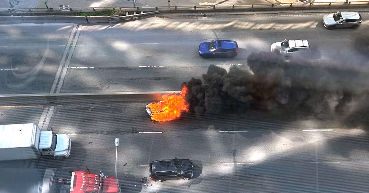 ‘Completely blocked:’ Traffic at standstill on Gardiner Expressway after vehicle bursts into flames - CTV News