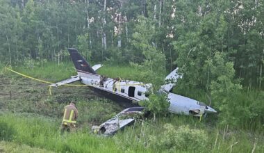 Plane makes emergency landing on Manitoba highway - CTV News