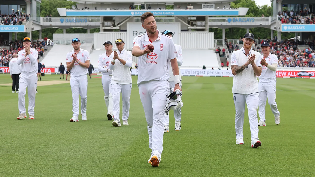 Eng vs NZ - England seamer Robinson out of second Test with knee injury