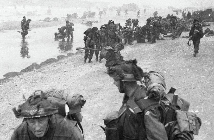 BRITISH FORCES during the D-Day invasion of Normandy on June 6, 1944: Troops of the 3rd Infantry Division on Queen Red Beach.