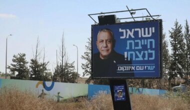 Poll: Eisenkot Momentum Grows After Seat Gain, Opposition Holds Advantage