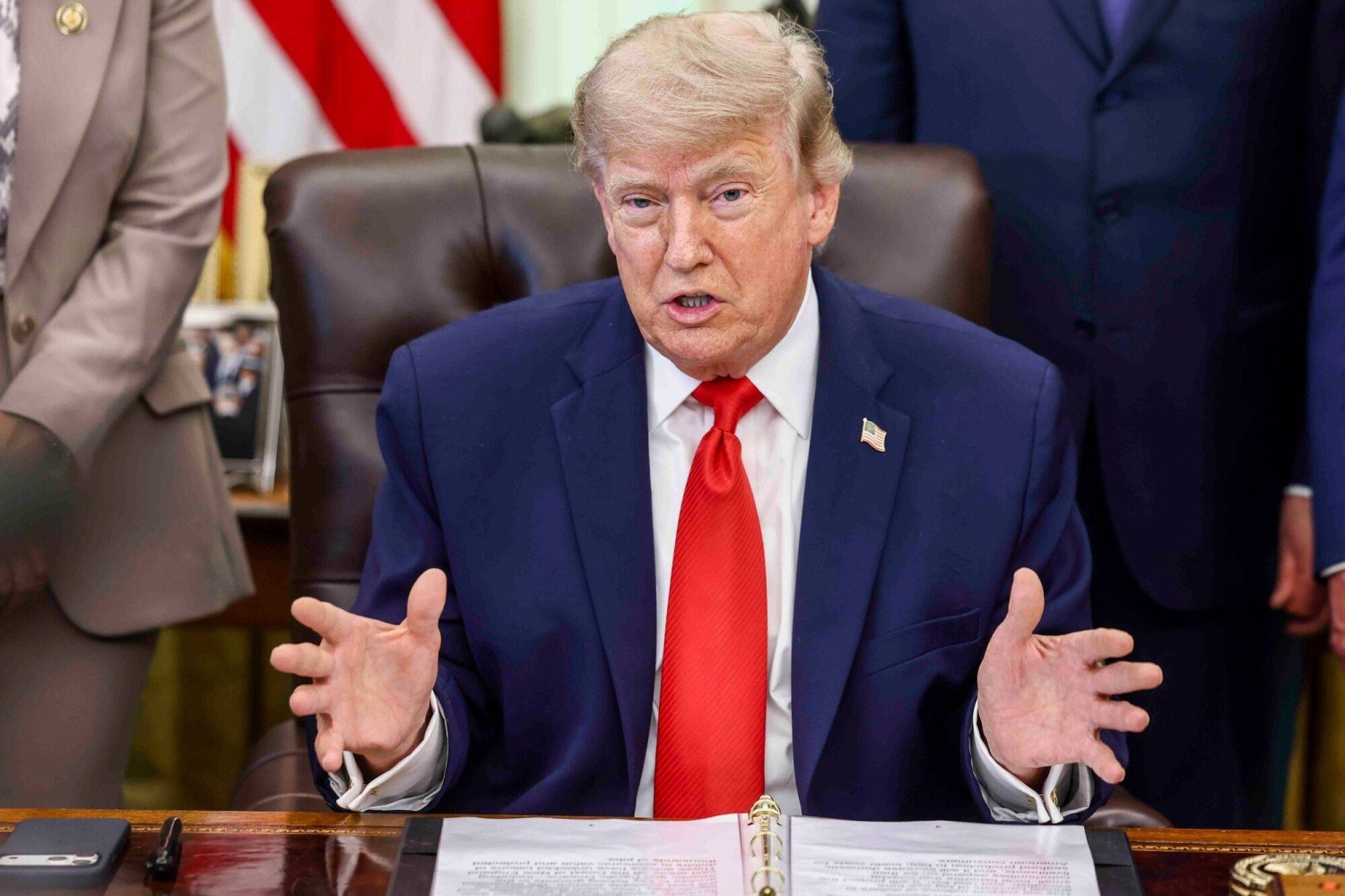 Trump says he’ll sign deal with Iran to reopen Hormuz Sunday