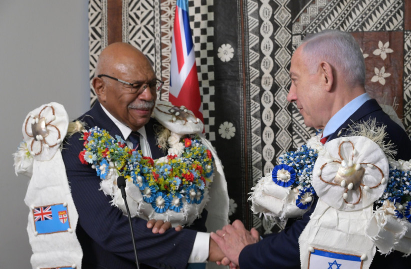 Prime Minister Benjamin Netanyahu and Fijian Prime Minister Sitiveni Rabuka.