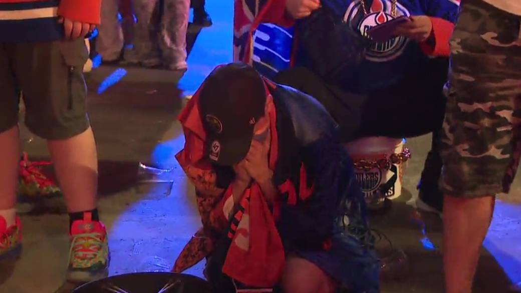 Click to play video: 'Edmonton Oilers fans grieve early exit from Stanley Cup Playoffs'