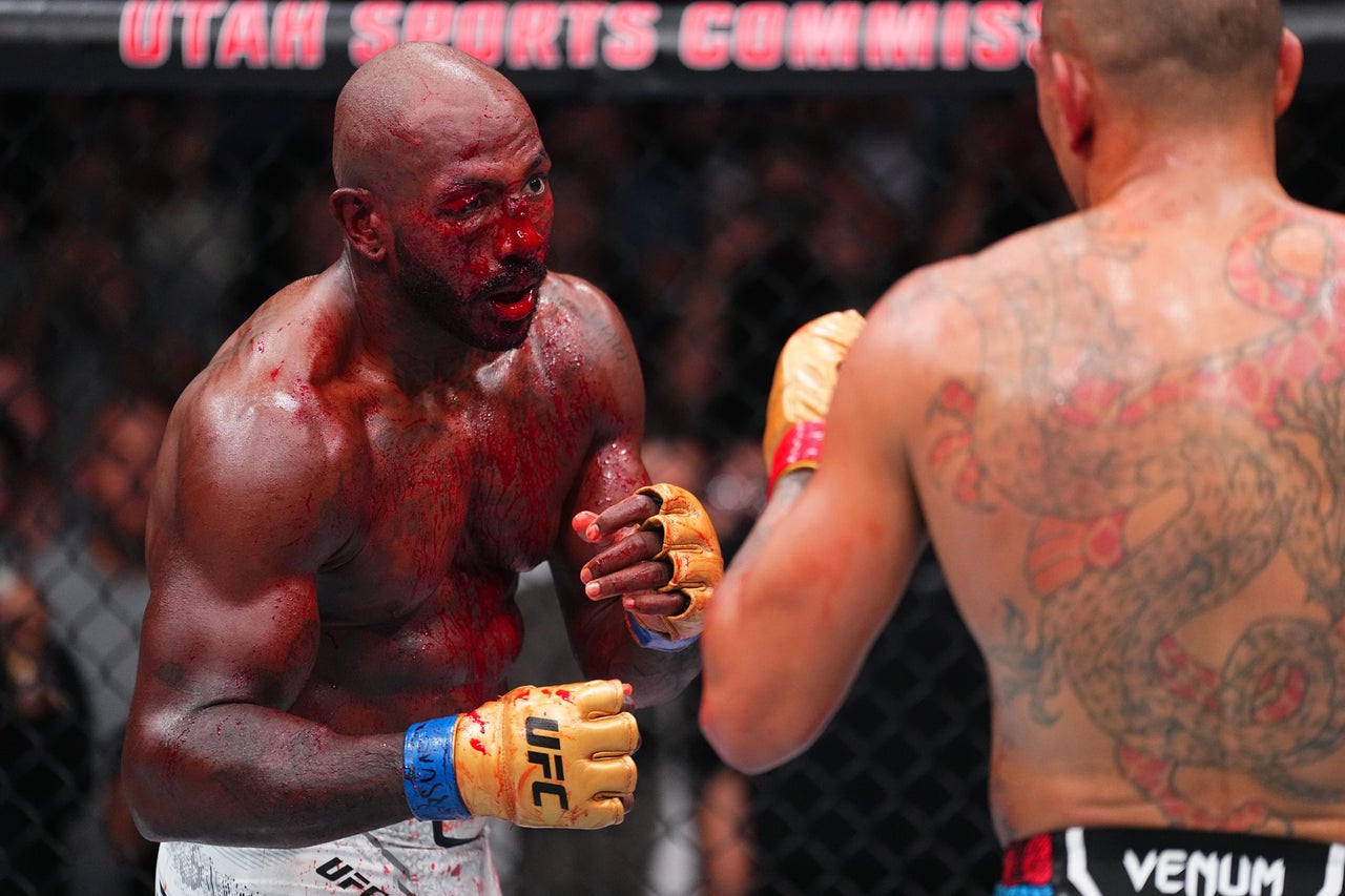 Khalil Rountree Jr. battles Alex Pereira of Brazil in the UFC light heavyweight championship fight during the UFC 307 event at Delta Center on Oct. 5, 2024, in Salt Lake City, Utah.