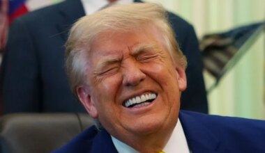 Bizarre Trump Oval Office Moments Lead To 25th Amendment Call