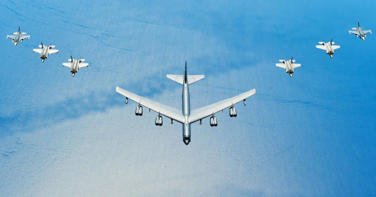 Emergency crews respond to B-52 crash at Edwards Airfield | Local