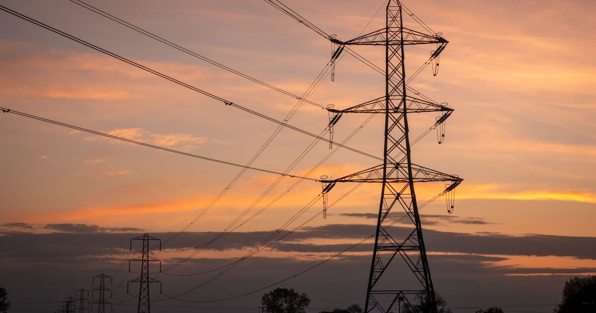 UK blackout warning as 41C heatwave to push grid 'to breaking point' | Weather | News