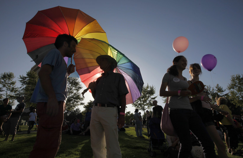 Israelis take part in the annual gay parade in Jerusalem on July 28, 2011. (credit: MIRIAM ALSTER/FLASH90) Israelis take part in the annual gay parade in Jerusalem on July 28, 2011. (credit: MIRIAM ALSTER/FLASH90)