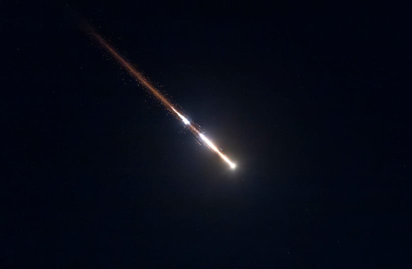 Ballistic missiles launched from Iran, as seen over Jerusalem, during the war with Iran and ongoing missile fire toward Israel, April 7, 2026.