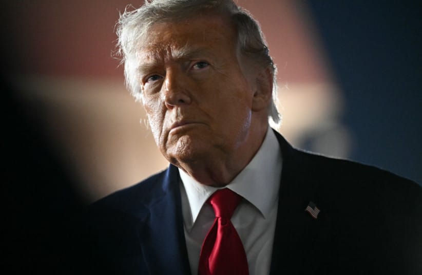 US President Donald Trump is approaching a strategic crossroads in the war with Iran.