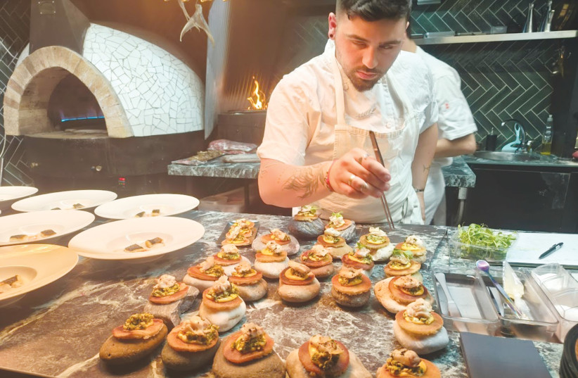CHEF DOR BENJAMIN in action.
