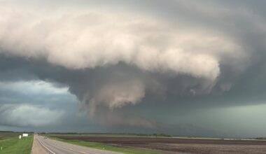 At least three tornadoes touch down in Manitoba Tuesday: ECCC - CTV News