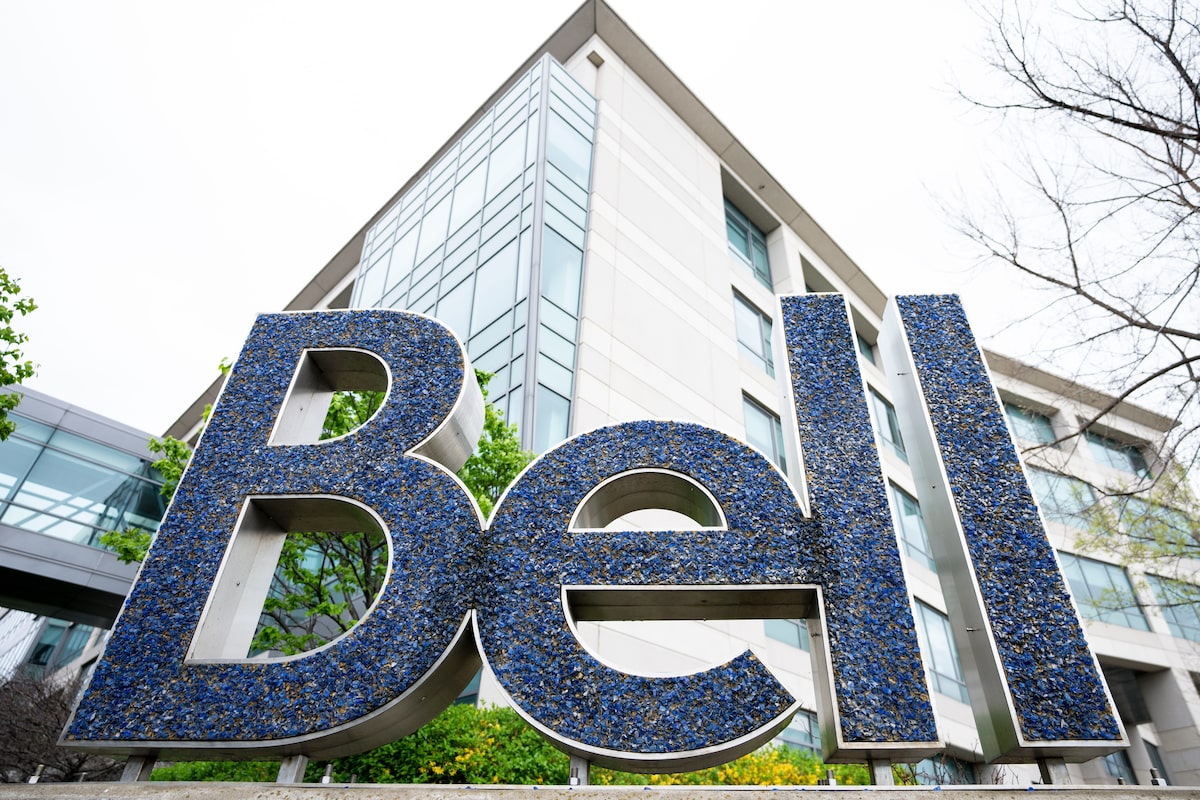 Bell, Telus, Rogers will continue charging cellphone fees despite CRTC requests to stop