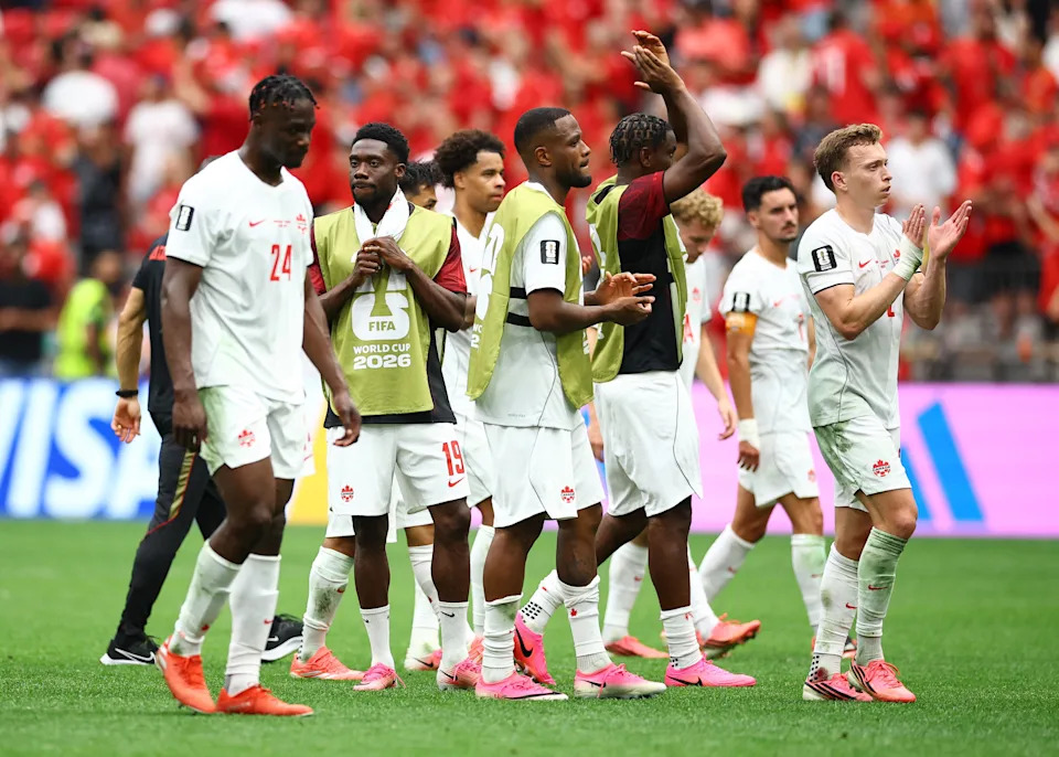 Soccer Football - FIFA World Cup 2026 - Group B - Switzerland v Canada - BC Place, Vancouver, Canada - June 24, 2026 Canada's Alistair Johnston and teammates applaud fans after the match REUTERS/Agustin Marcarian