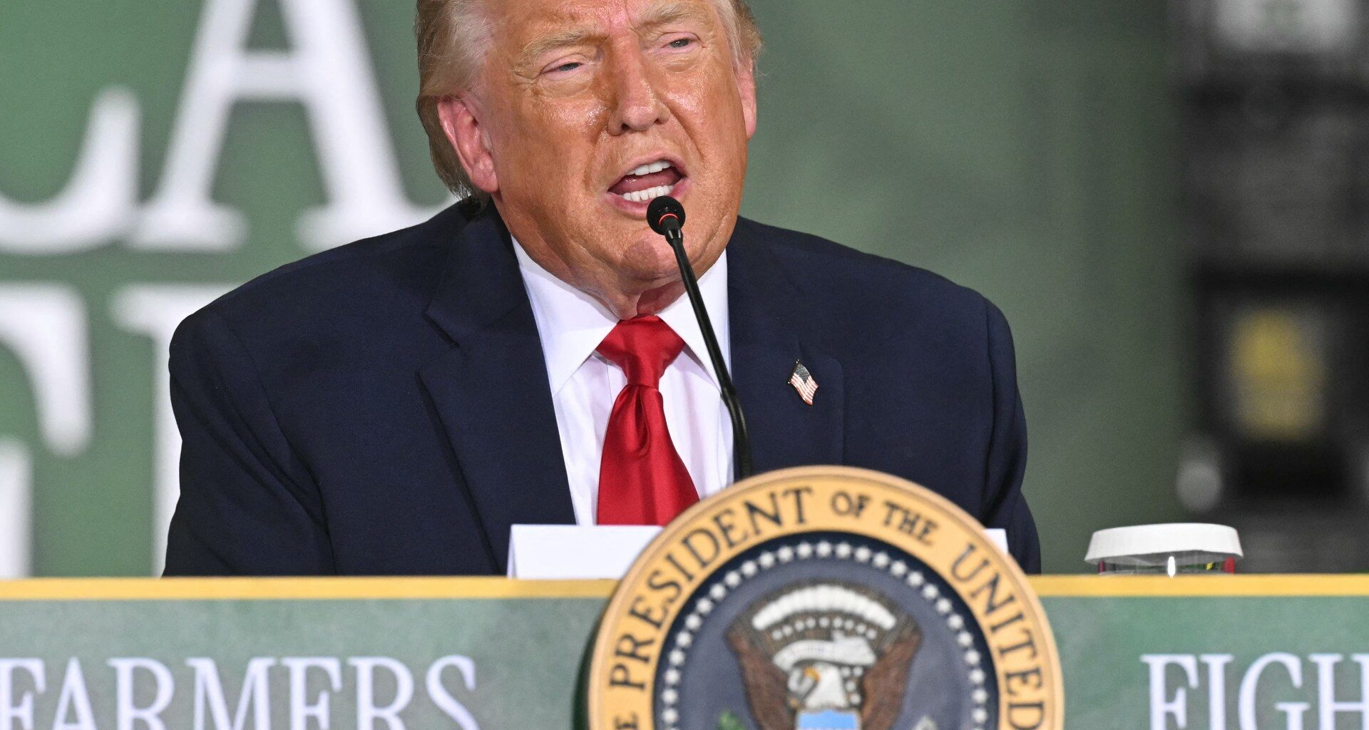 Trump says will not unfreeze Iranian assets before ceasefire deal reached | US-Israel war on Iran News