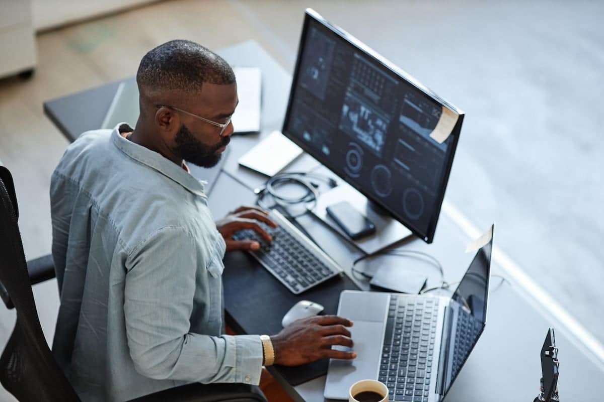 Canada plans to fast-track work permits for AI professionals
