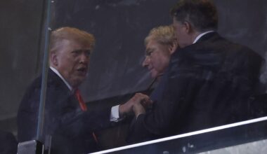 President Trump sides with MLB owners on issue of hard salary cap