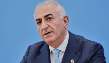 Son of Iran's late shah warns against any deal that leaves Islamic Republic intact