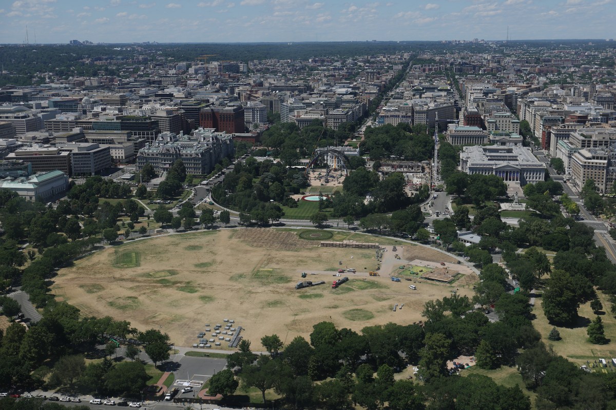New Photos Show Ellipse Before-And-After Trump UFC Fight