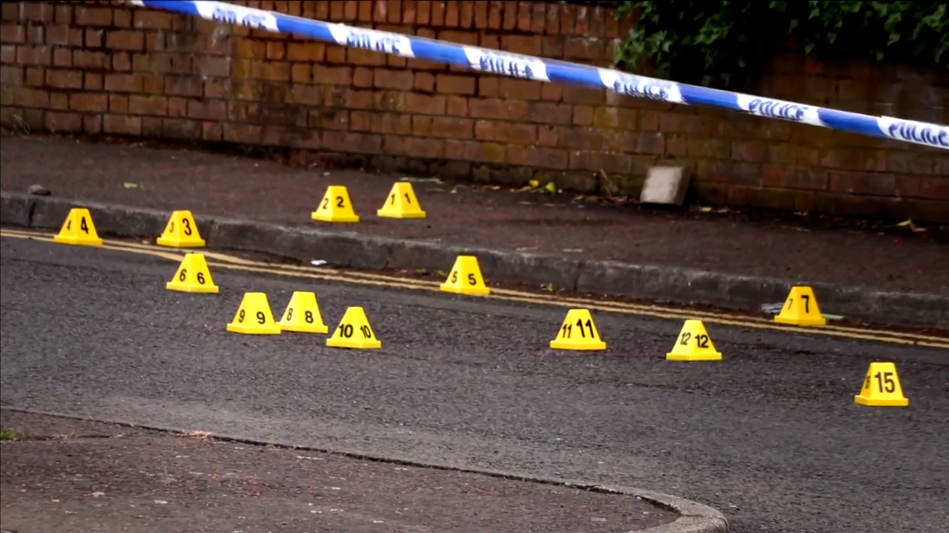 Click to play video: 'Appeal for calm after “brutal” knife attack in Belfast: police'
