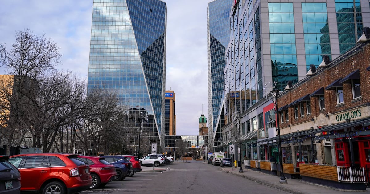 Regina mosque pausing use of speakers to amplify call to prayer in city's downtown - CTV News