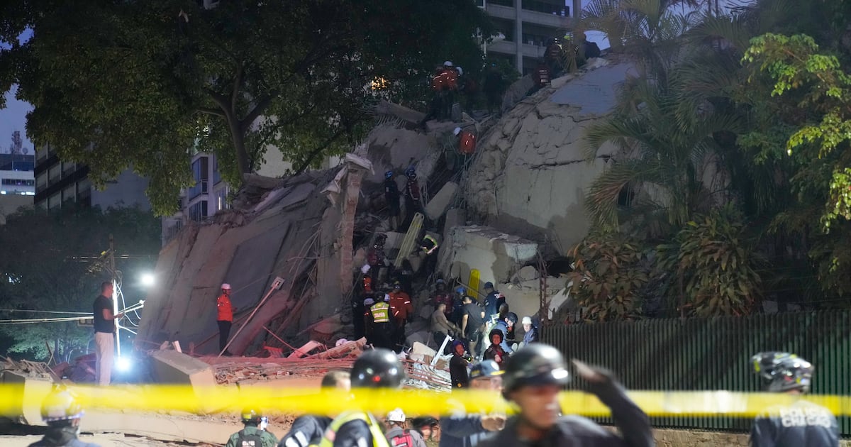 Death toll in Venezuela earthquakes expected to rise - CTV News
