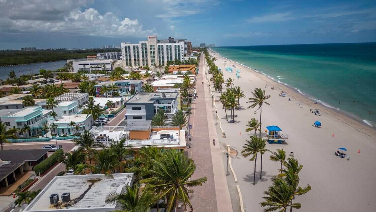 Woman found dead on Florida beach had been hit by boat, cops say - Tampa Bay Times