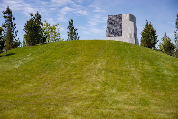 Green hills surround the Obama Presidential Center as the campus, June 3, 2026, in Chicago's Jackson Park. (Brian Cassella/Chicago Tribune)