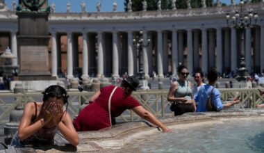 France records around 1,000 additional deaths as extreme heat breaks European records - CTV News