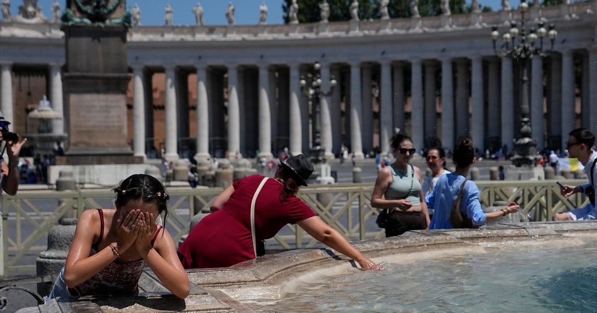 France records around 1,000 additional deaths as extreme heat breaks European records - CTV News