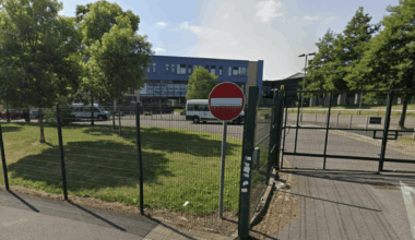 Two pupils and staff member in hospital after UK school stabbing - London Evening Standard