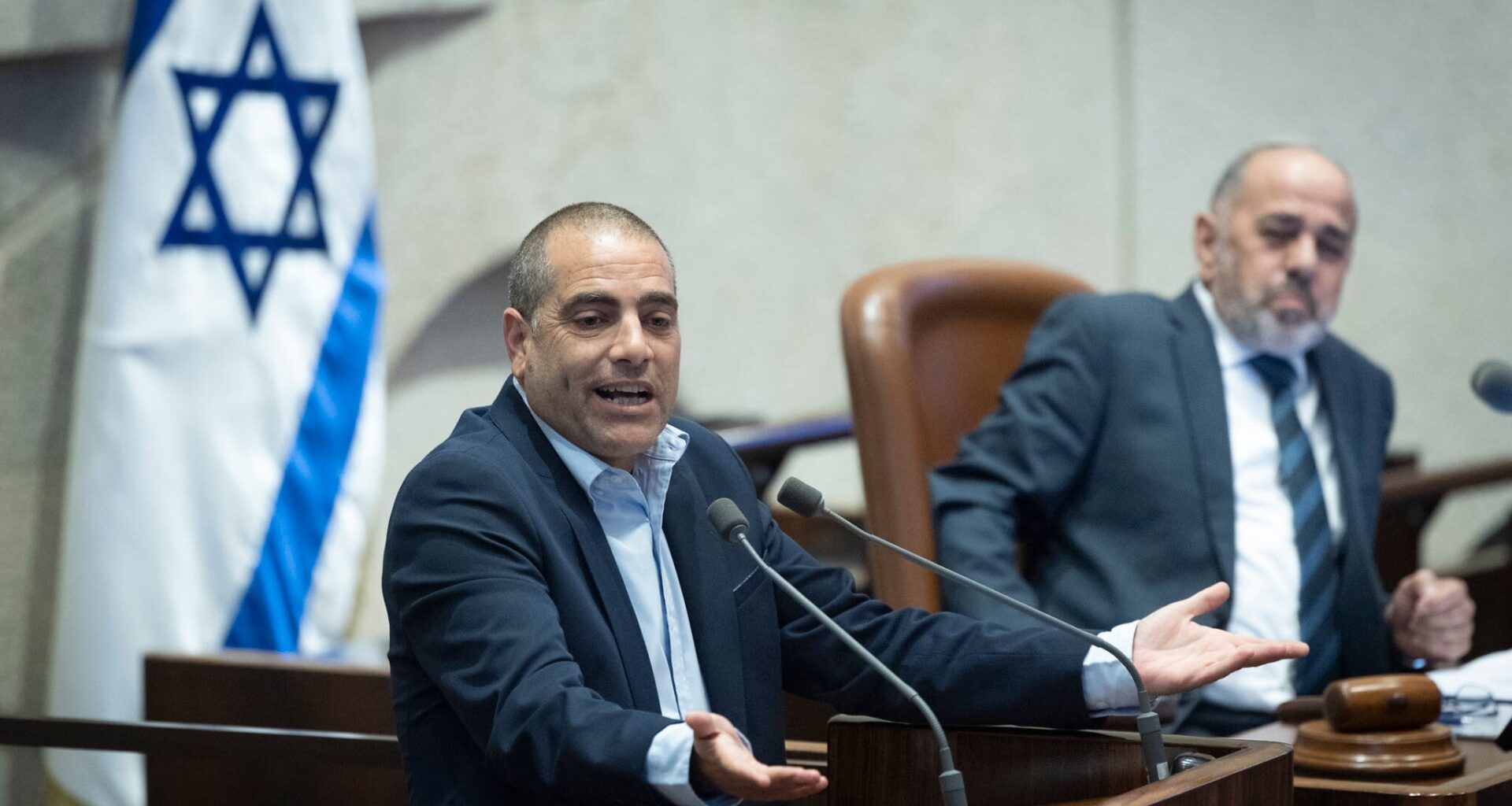 MKs advance bill to dissolve Knesset and potentially move up elections to September