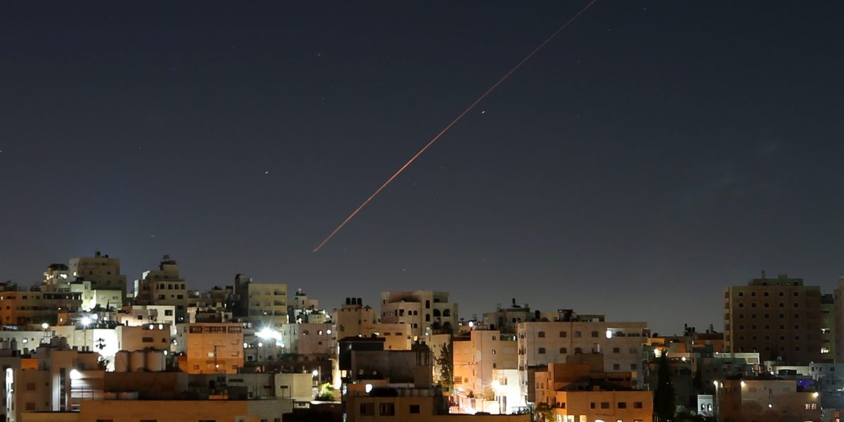 Markets face triple threat of Iran war reigniting, AI bubble popping, and Fed rates rising