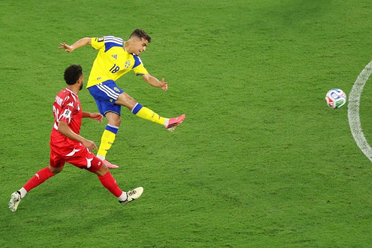 Sweden beats Tunisia: Did Ayari score the best World Cup goal so far? Is this soccer’s snicko?
