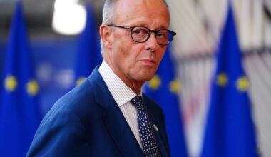 Macron, Merz attack EU’s stance on Putin talks – POLITICO