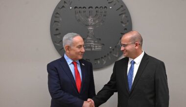 Gofman sworn in as Mossad chief; Netanyahu tells him to help bring down Iran regime