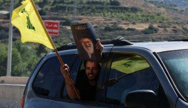 Iran closes strait again because of Israel-Lebanon fighting
